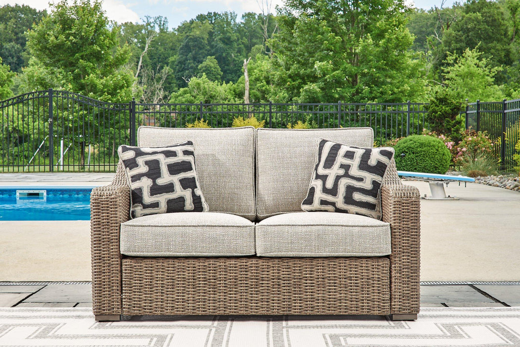 Beachcroft Outdoor Loveseat with Cushion