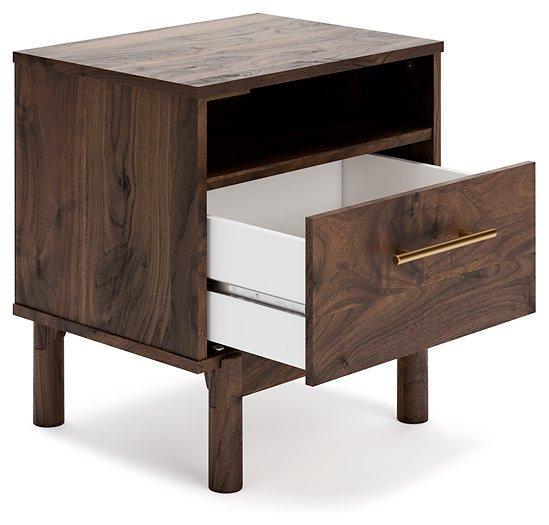 Calverson Nightstand - Dan Dan The Mattress Man (Midland, MI)