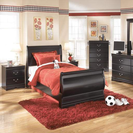 Huey Vineyard Dresser and Mirror - Dan Dan The Mattress Man (Midland, MI)
