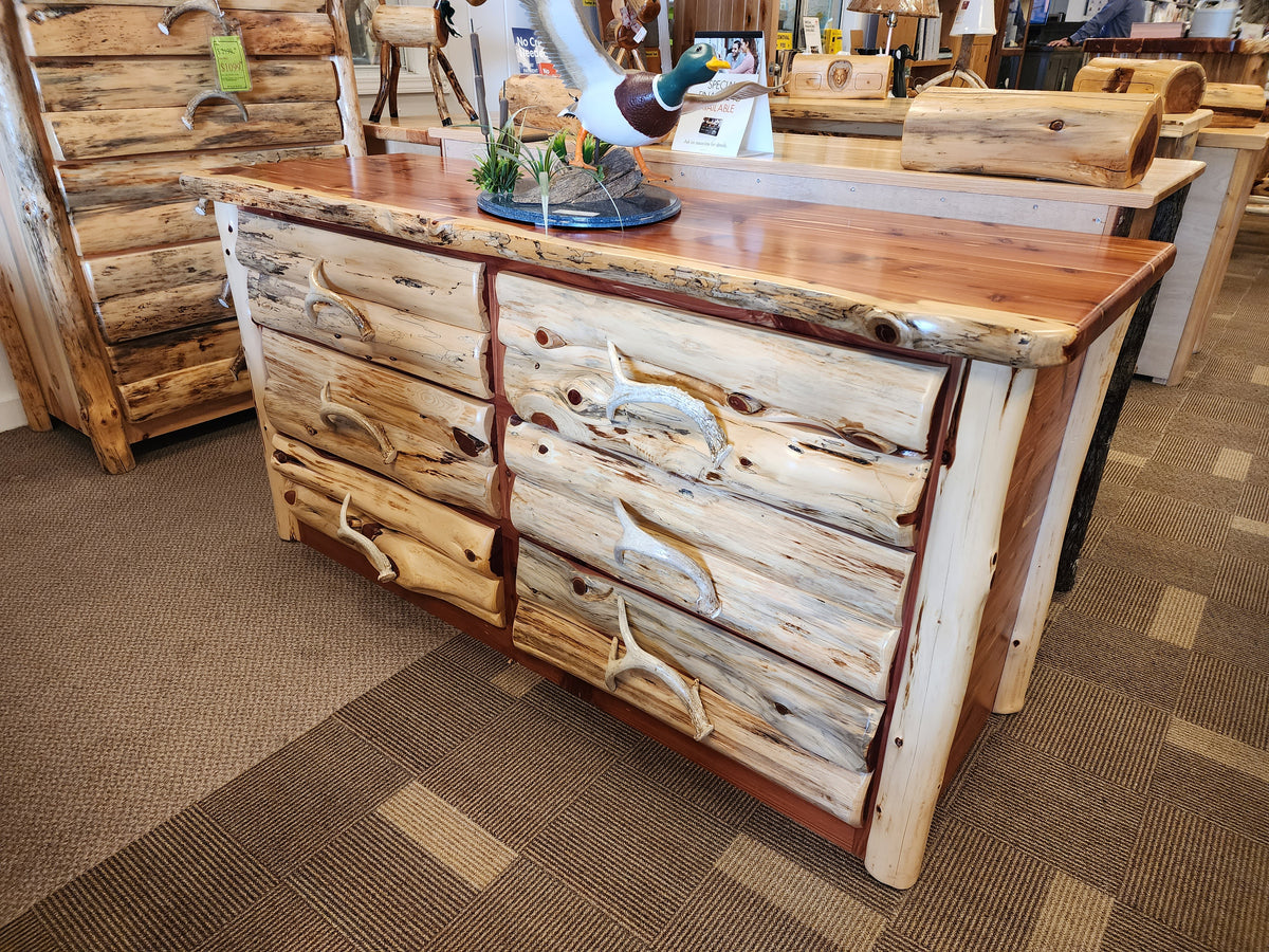 cedar lined dresser Rustic Red 6 Drawer with Antler Handles Style CD729 Three thoughtfully developed finishes Medieval dress SIZE:37